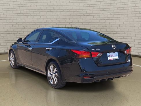 Certified 2025 Nissan Altima 2.5 S FWD image 7
