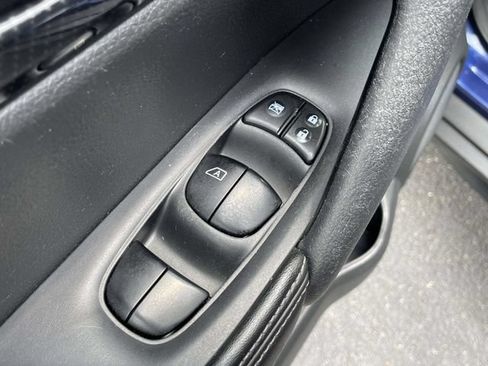 Used 2018 Nissan Rogue SL AWD/4WD image 14