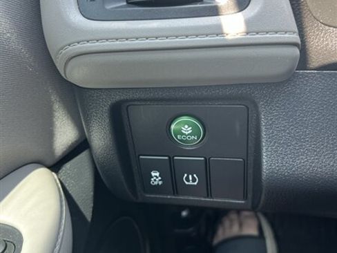 Used 2017 Honda HR-V EX image 15