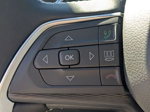 New 2025 Jeep Grand Cherokee Laredo RWD image 22
