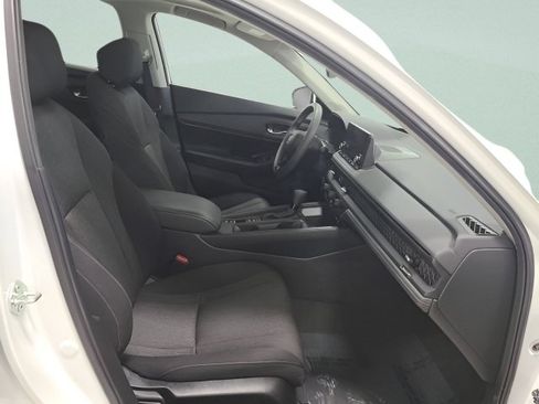 Used 2024 Honda Accord EX image 12