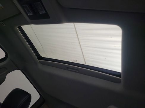 Used 2018 RAM 1500 Sport image 15