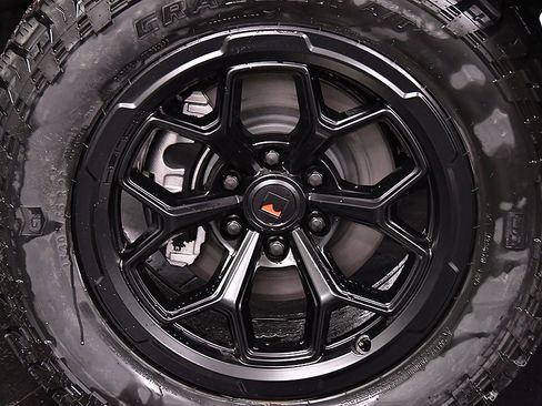 New 2025 Ford F150 Lariat w/ Equipment Group 502A High image 9