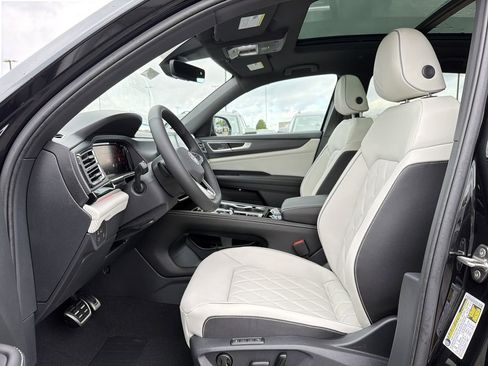 New 2026 Volkswagen Atlas Cross Sport SEL Premium R-Line AWD/4WD image 11