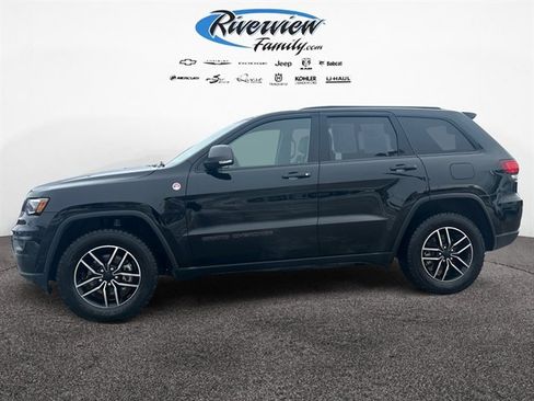 Used 2019 Jeep Grand Cherokee Trailhawk w/ Trailhawk Luxury Group image 2