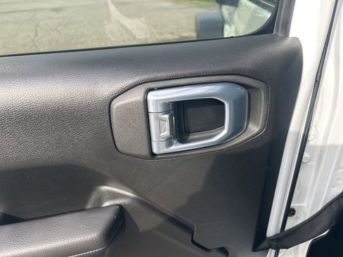 Used 2022 Jeep Wrangler Unlimited Sport AWD/4WD image 10