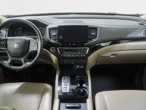 Used 2022 Honda Pilot Touring image 24