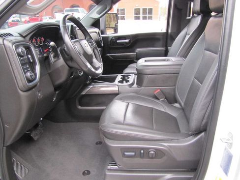 Used 2022 Chevrolet Silverado 3500 LTZ w/ LTZ Convenience Package image 19