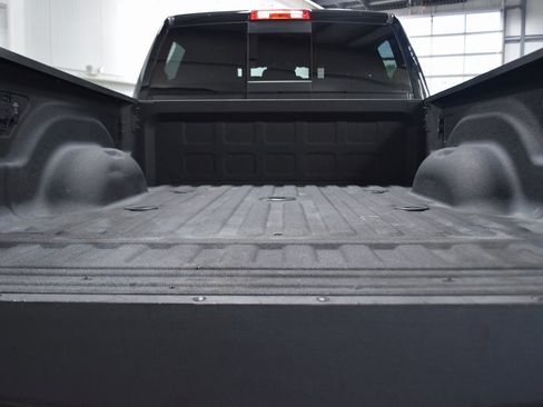 Used 2022 RAM 2500 Big Horn w/ Level C Equiment Group image 26