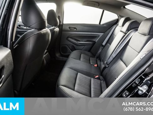 Used 2025 Nissan Altima 2.5 SV FWD image 17