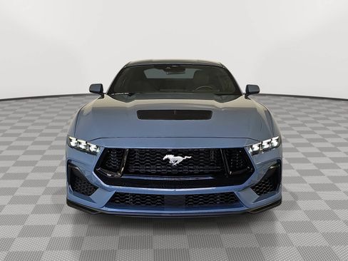 Used 2025 Ford Mustang GT w/ GT Performance Package RWD image 3