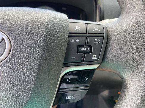 Used 2025 Toyota Camry LE w/ Convenience Package FWD image 34