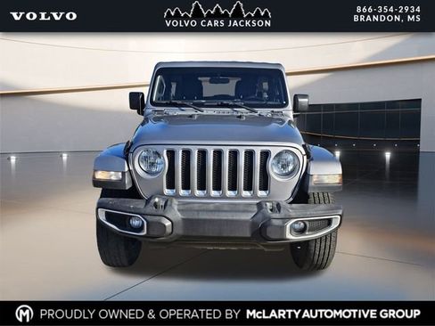 Used 2021 Jeep Wrangler Unlimited Sahara image 2