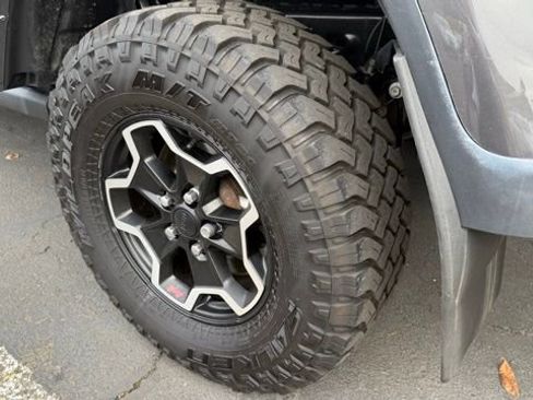 Used 2021 Jeep Gladiator Rubicon image 7