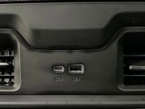 Used 2025 Chevrolet Silverado 1500 RST AWD/4WD image 47