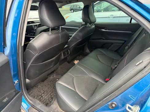 Used 2020 Toyota Camry XSE image 12