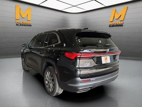 Used 2025 Buick Enclave Preferred image 6