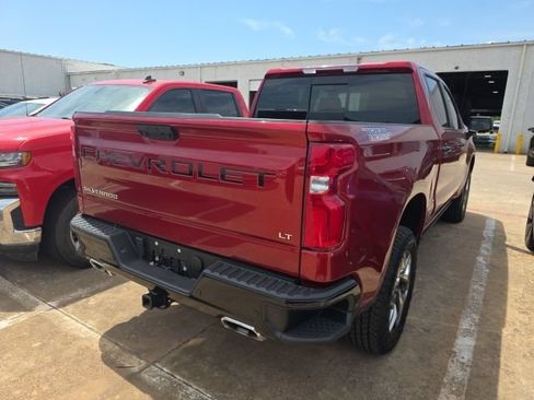 Used 2025 Chevrolet Silverado 1500 LT Trail Boss w/ Convenience Package II AWD/4WD image 5