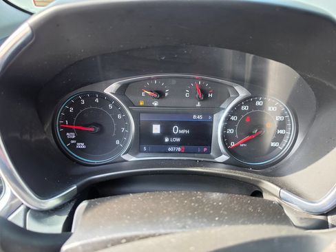 Used 2022 Chevrolet Equinox LT FWD image 10