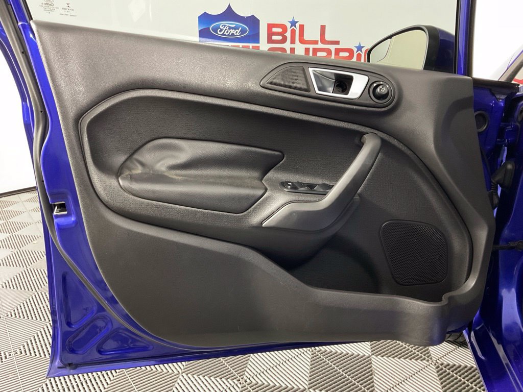 Used 2015 Ford Fiesta Titanium FWD image 12