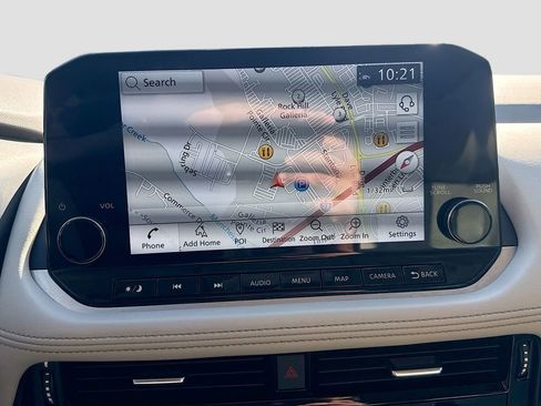 Used 2023 Nissan Rogue SL w/ SL Premium Package image 13