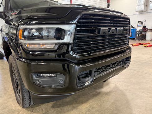 Used 2022 RAM 2500 Laramie AWD/4WD image 4