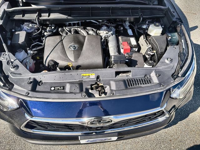 Used 2022 Toyota Highlander Limited AWD/4WD image 31