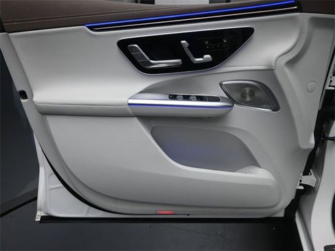 Used 2023 Mercedes-Benz EQE 500 4MATIC SUV image 20