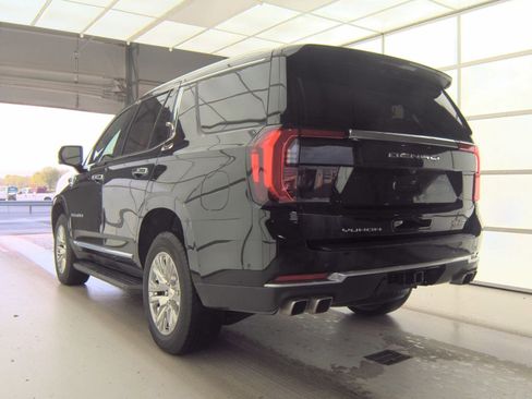 Used 2025 GMC Yukon Denali AWD/4WD image 7