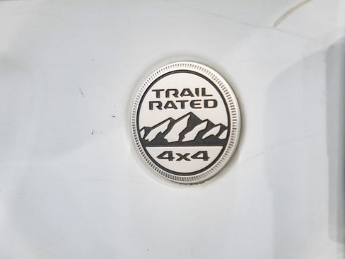 Used 2018 Jeep Wrangler Unlimited Sahara image 49