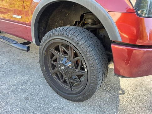 Used 2014 Ford F150 FX4 w/ Equipment Group 402A Luxury image 21