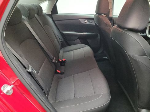 Used 2019 Kia Forte LXS FWD image 19