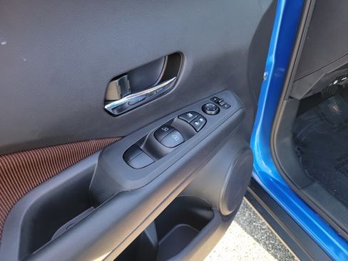 Used 2021 Nissan Kicks SR FWD image 16