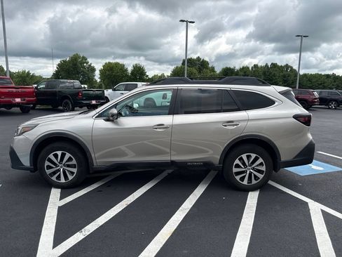 Used 2020 Subaru Outback Premium AWD/4WD image 5