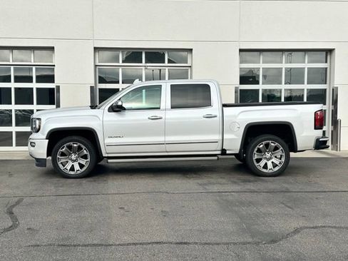 Used 2018 GMC Sierra 1500 Denali w/ Denali Ultimate Package AWD/4WD image 3