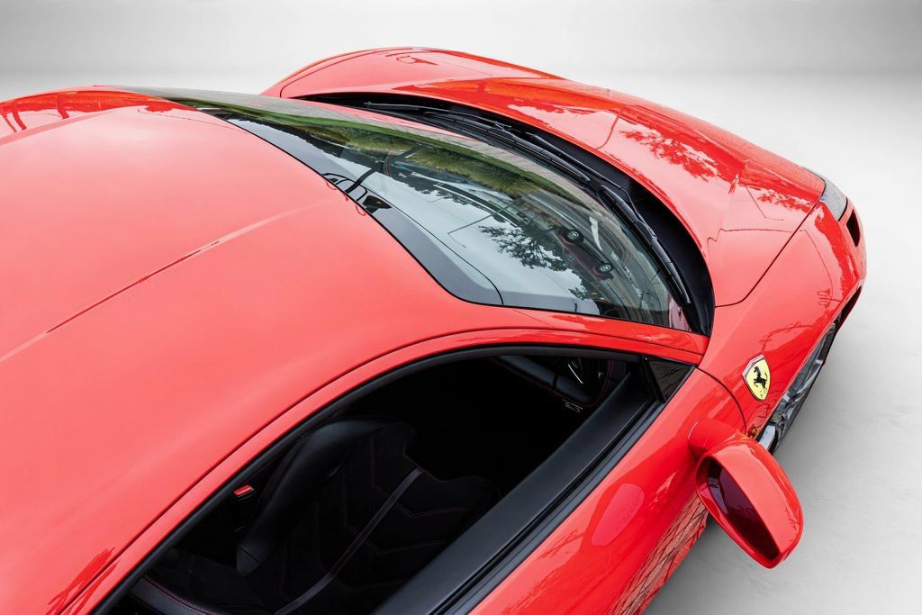 Used 2015 Ferrari 458 Italia Coupe RWD image 19