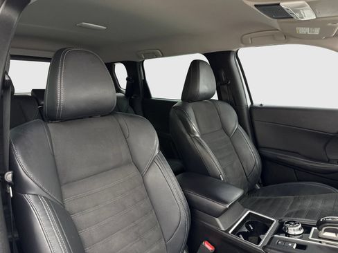 Used 2023 Mitsubishi Outlander SE FWD image 40