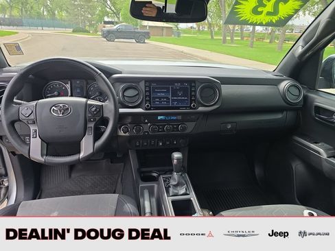 Used 2023 Toyota Tacoma TRD Off-Road w/ Technology Package AWD/4WD image 13
