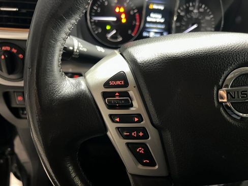 Used 2018 Nissan Titan PRO-4X image 26