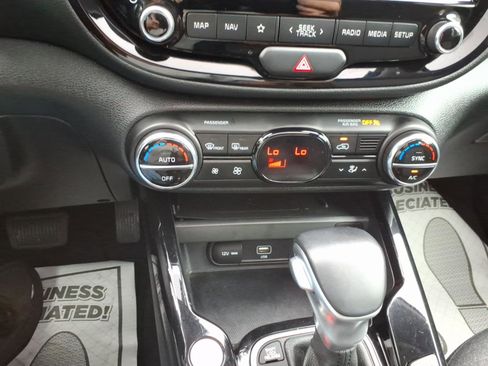 Used 2022 Kia Soul EX FWD image 14