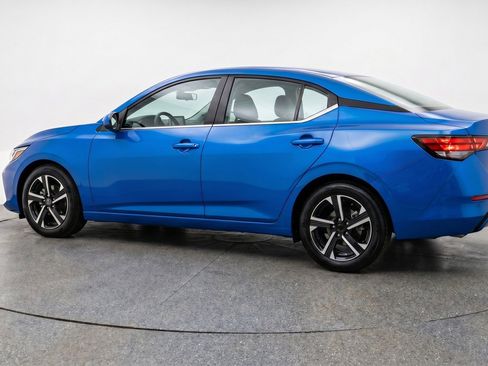 Used 2025 Nissan Sentra SV FWD image 6