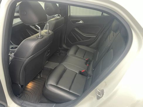 Used 2017 Mercedes-Benz GLA 250 4MATIC image 17