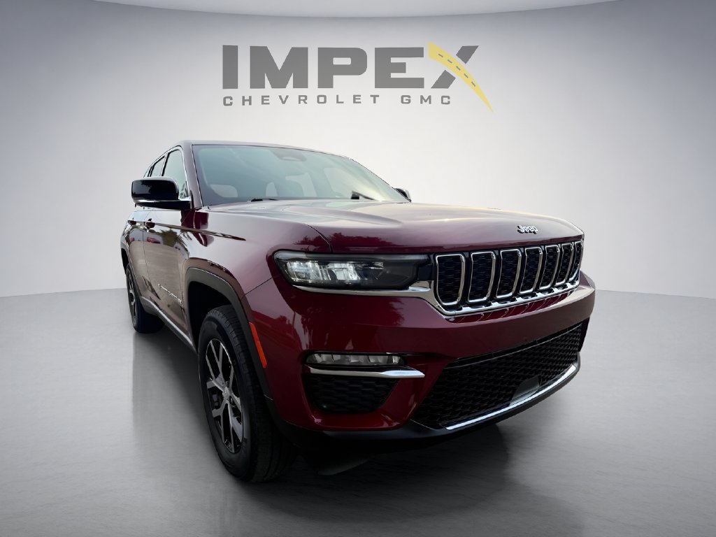 Used 2023 Jeep Grand Cherokee Limited w/ Trailer Tow Prep Group (B) AWD/4WD image 7