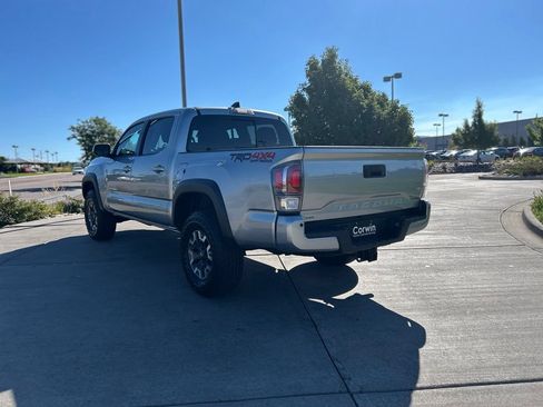 Used 2023 Toyota Tacoma TRD Off-Road w/ Technology Package AWD/4WD image 6
