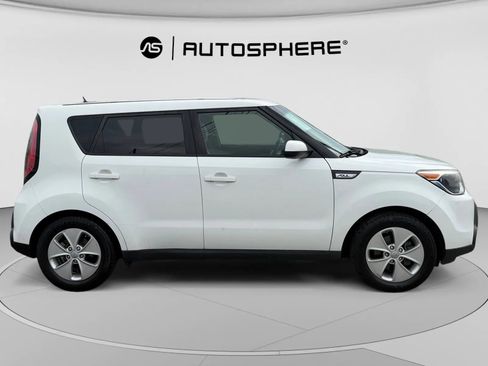 Used 2016 Kia Soul FWD image 10