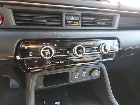 Used 2023 Honda Pilot TrailSport image 20