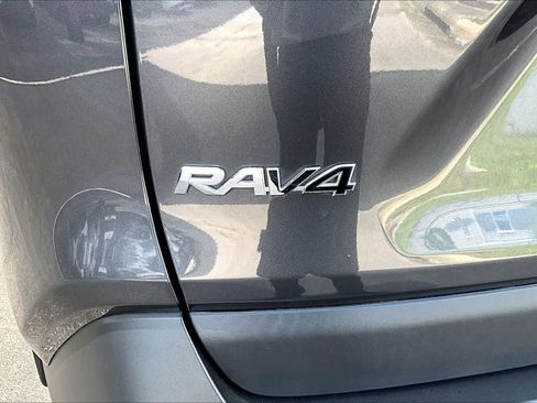Used 2024 Toyota RAV4 LE AWD/4WD image 10