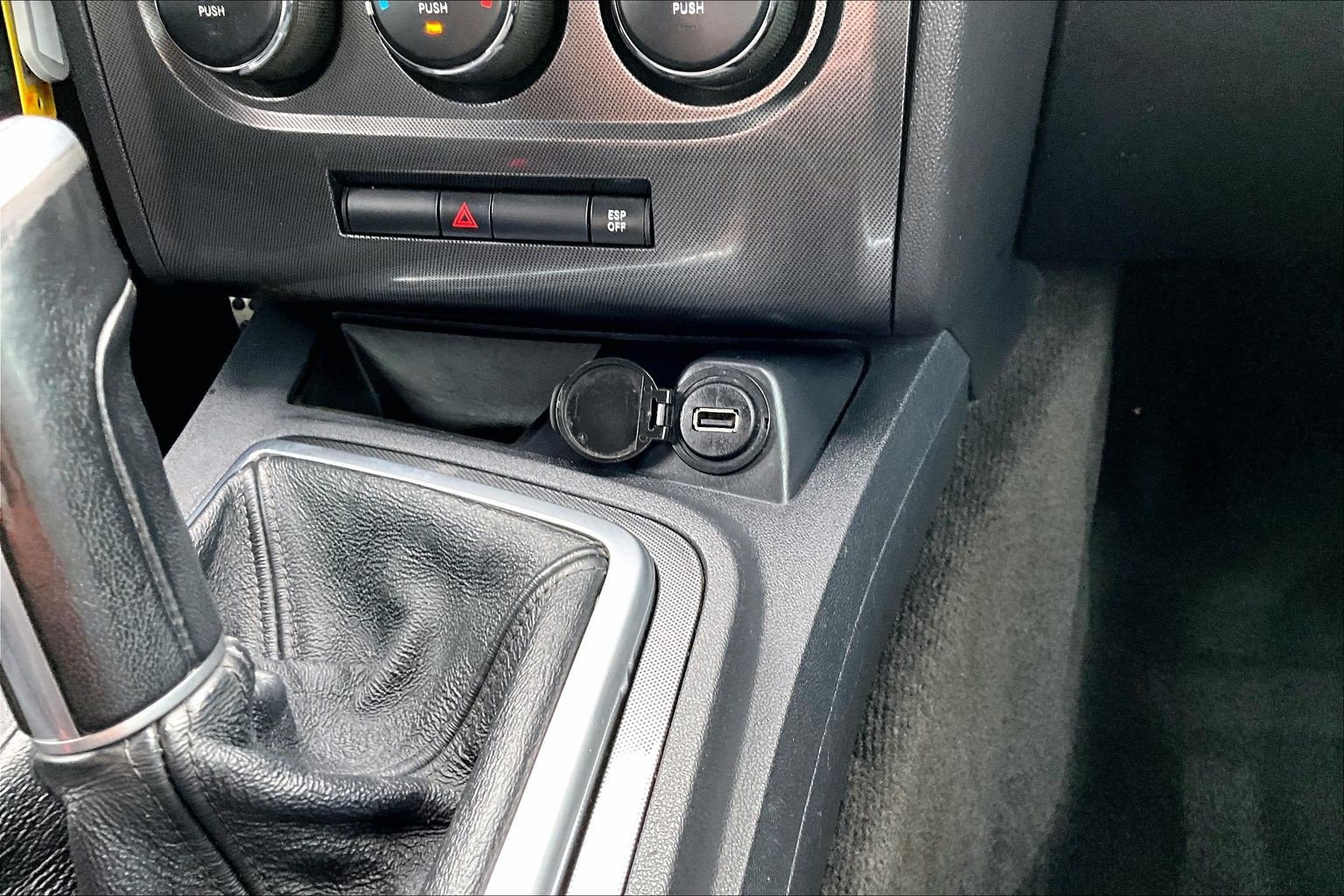 Used 2010 Dodge Challenger R/T RWD image 23