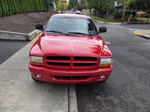 Used 2000 Dodge Dakota Sport image 2
