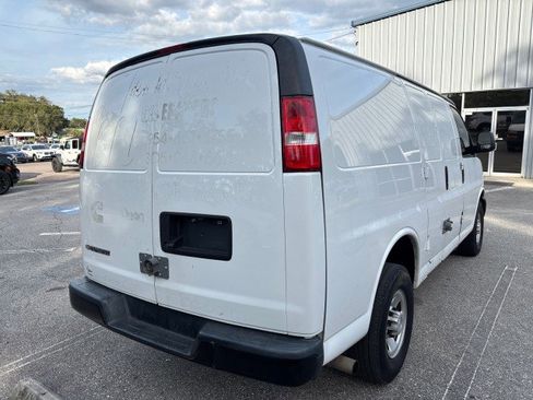 Used 2019 Chevrolet Express 2500 w/ Driver Convenience Package image 8